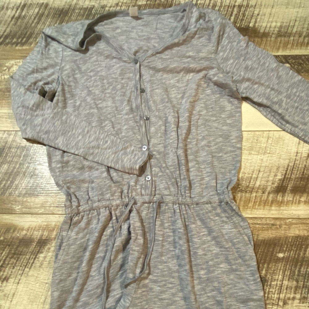 Size M Old Navy Long Sleeve Romper